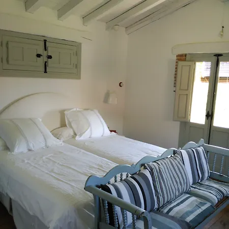 Abejas 1 De El Vergel De Chilla 칸델레다